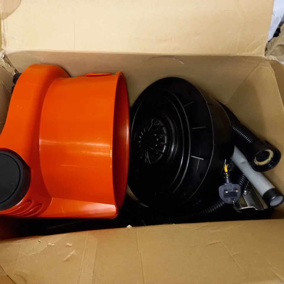 NUMATIC INTERNATIONAL HENRY HOOVER HVR200