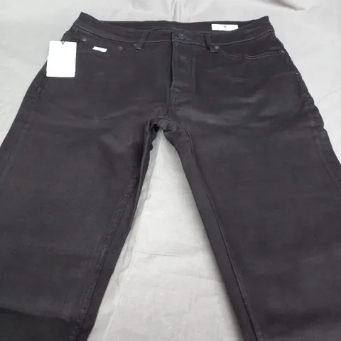 PRETTY GREEN MENS REGULAR FIT JEANS - 32R