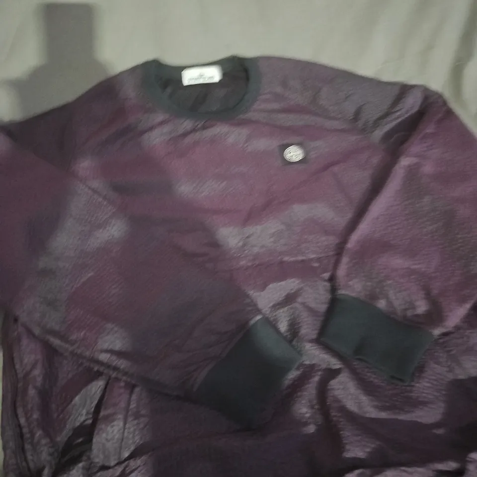 STONE ISLAND TOP - SIZE M 