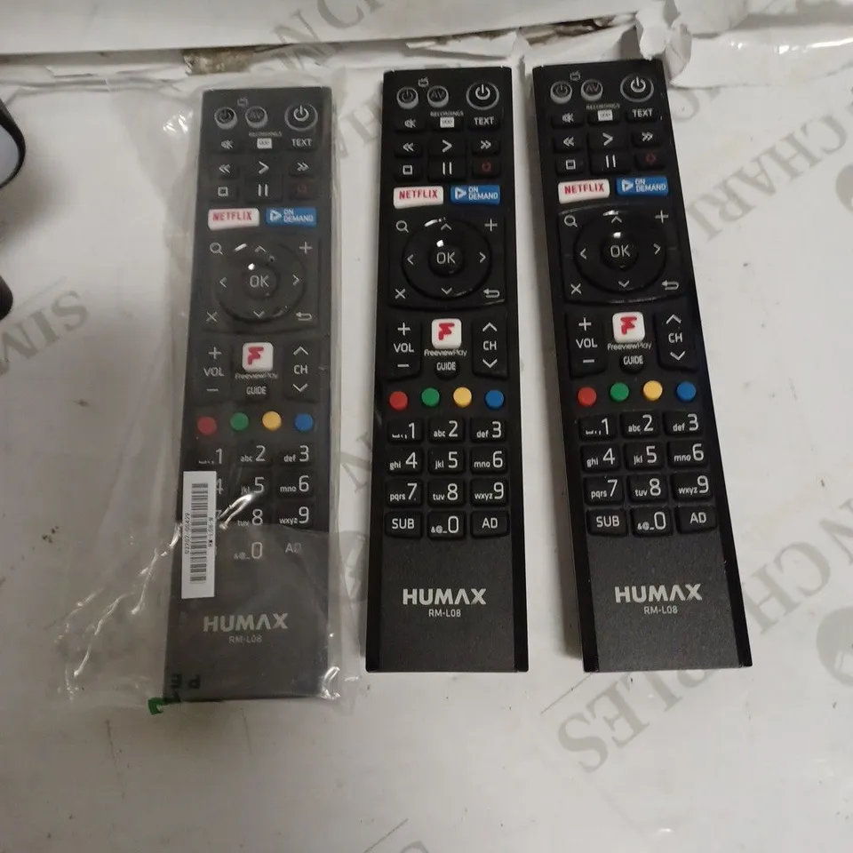 BOX OF ASSORTED ELECTRICALS INCLUDING 3 HUMAX REMOTES, PHILIPS HUE SMART CEILING LIGHT
