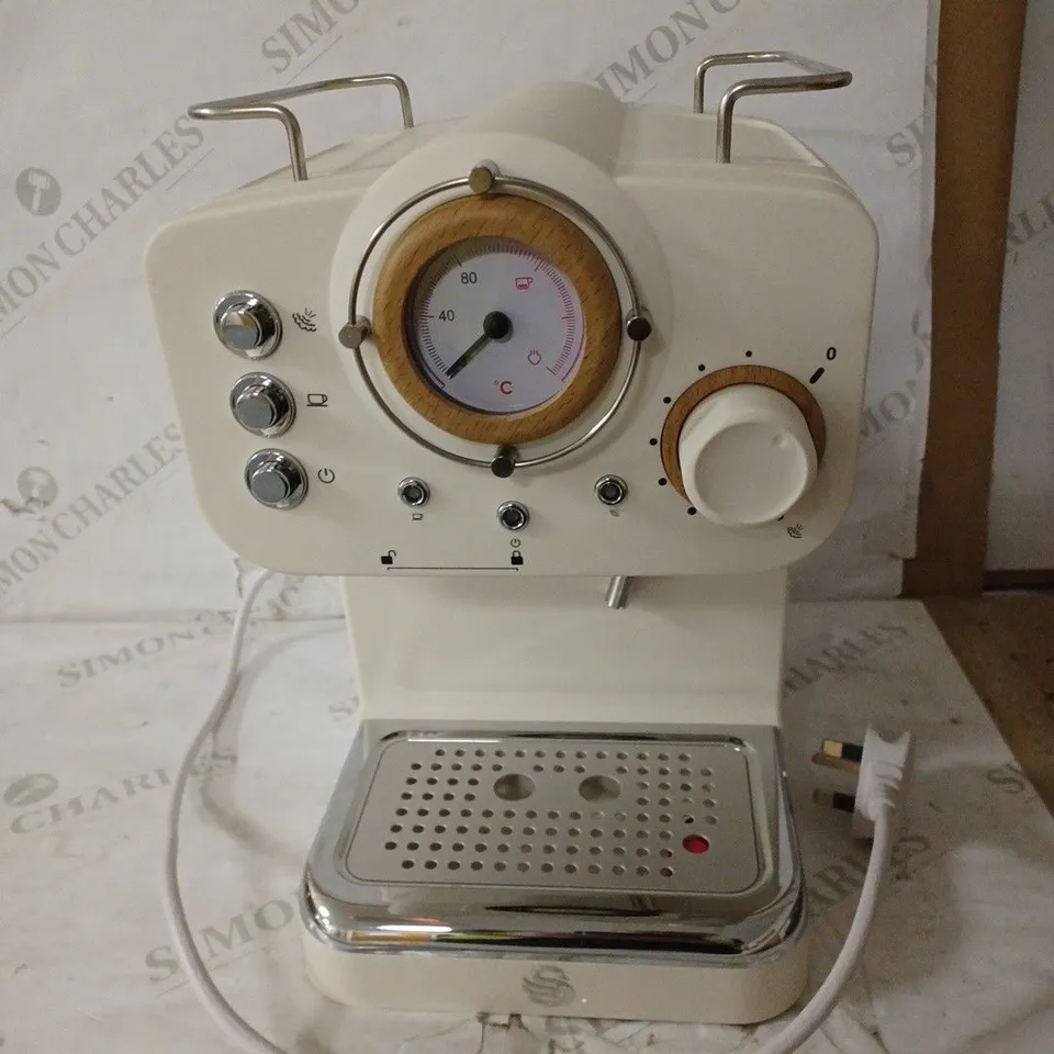 SWAN NORDIC ESPRESSO COFFEE MAKER - COTTON WHITE