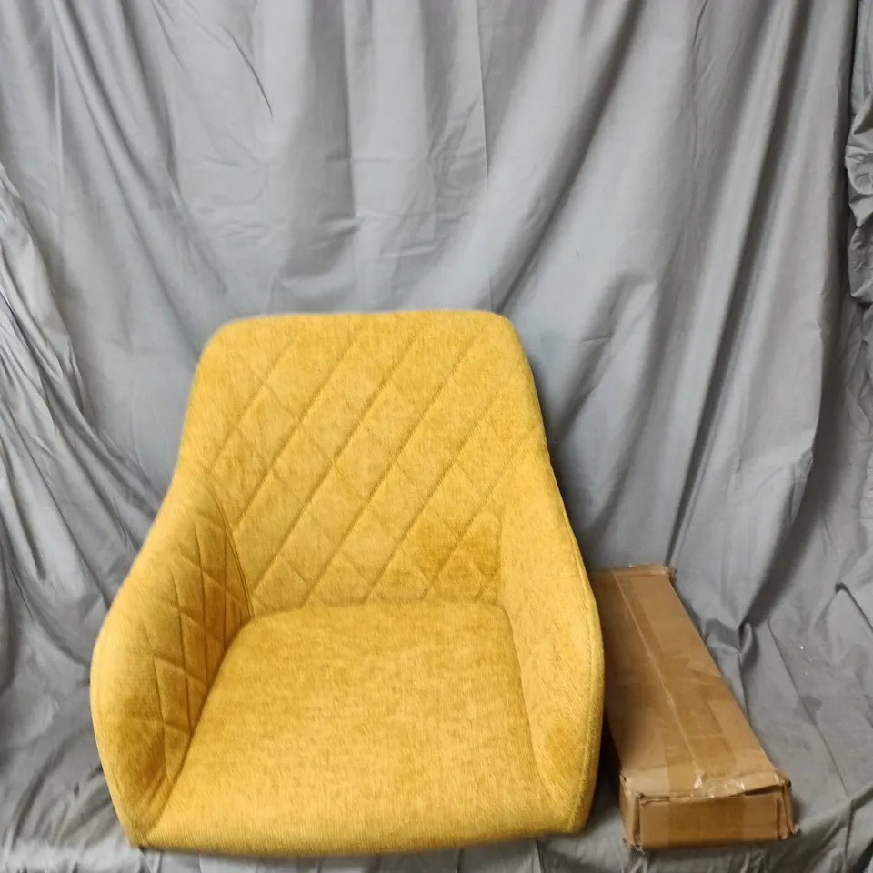 YELLOW UPHOLSTERED ACCENT CHAIR WITH DIAMOND-QUILTED UPHOLSTERY