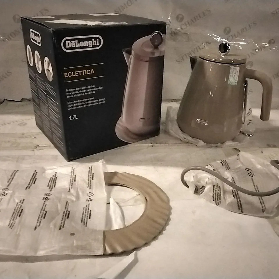 BOXED DELONGHI ECLETTICA 1.7L KETTLE 