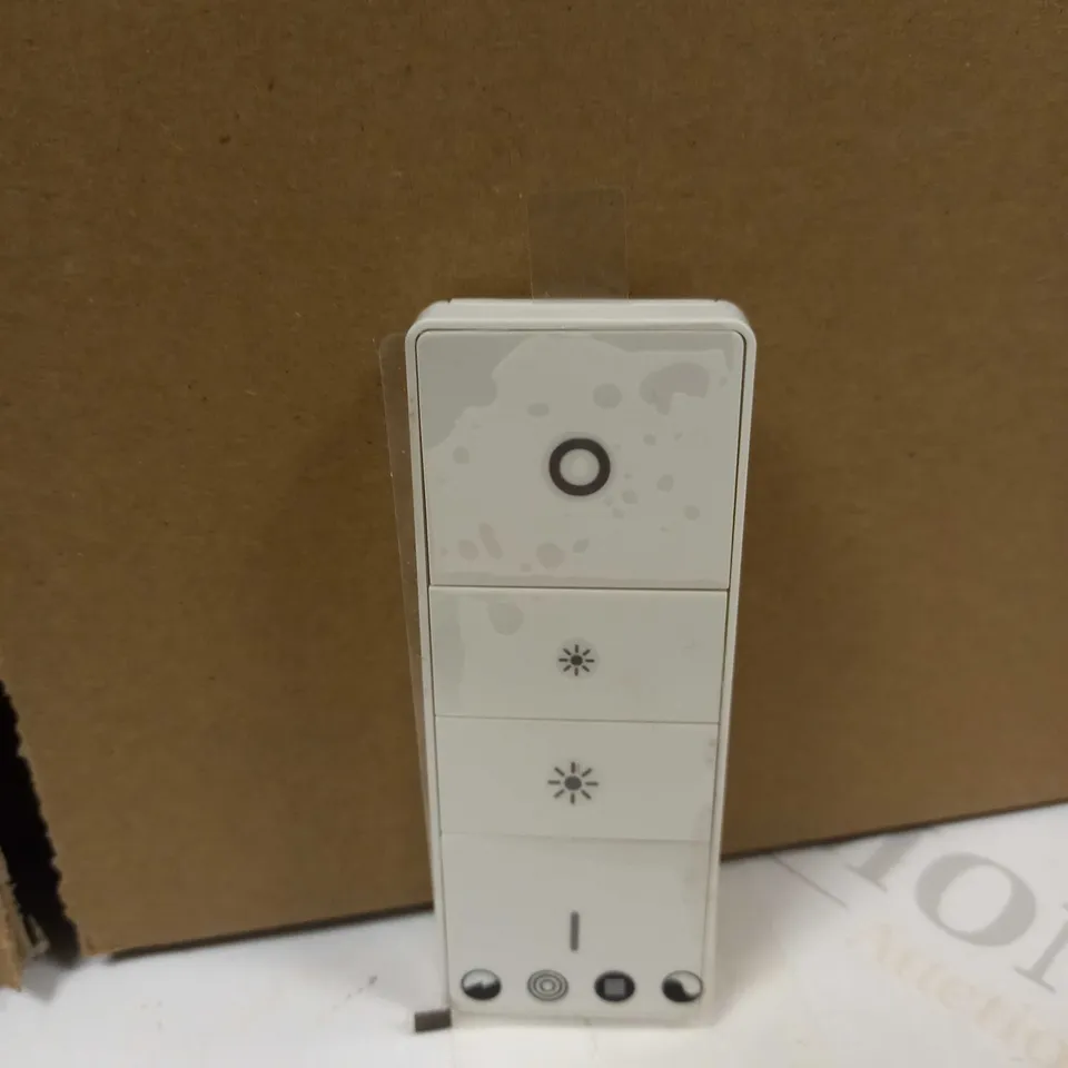 PHILIPS HUE WIRELESS LIGHTING