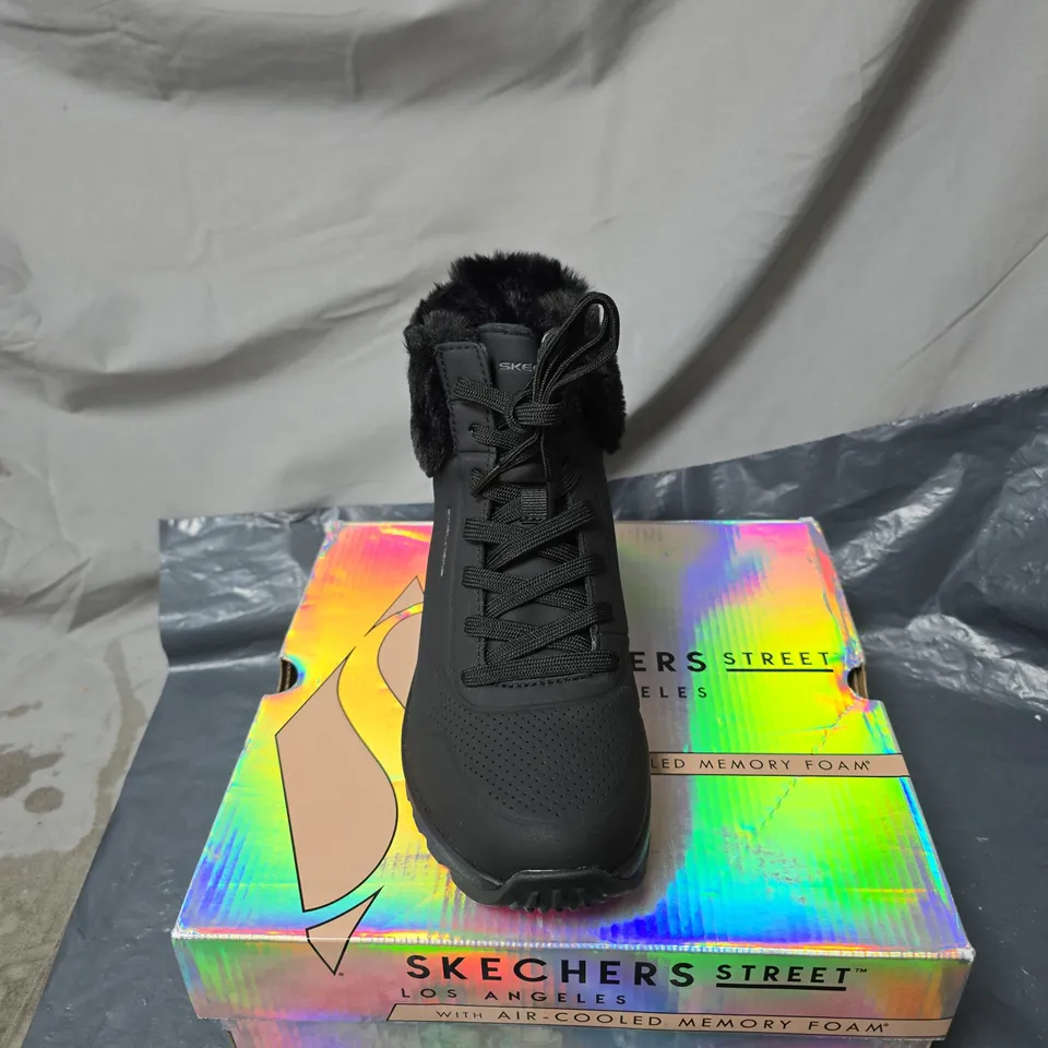 SKECHERS STREET LOS ANGELES BOOTS – BLACK FUR-LINED HIGH-TOP WITH AIR-COOLED MEMORY FOAM (BOXED) SIZE 4.5