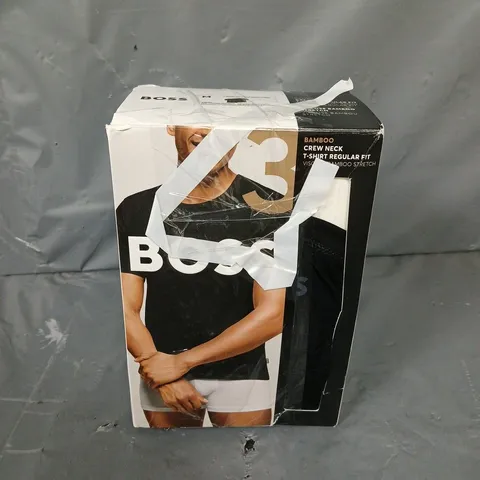BOXED BOSS 3 PACK NATURAL SLIM FIT COMFORT STRETCH TEES IN BLACK - MEDIUM