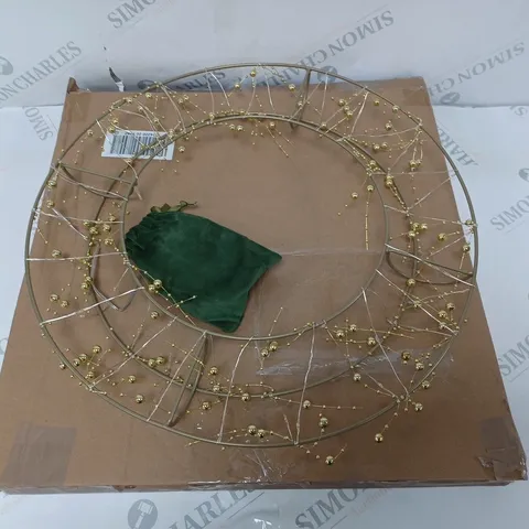 BOXED SARA DAVIES PRE-LIT BEADED WREATH