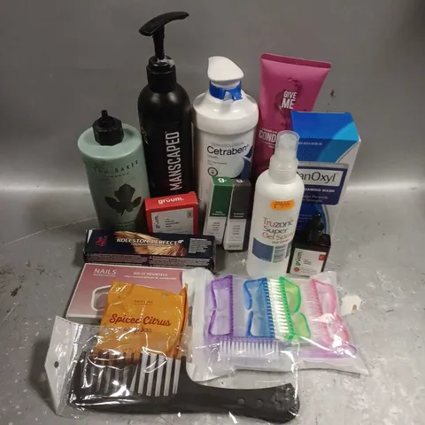 APPROXIMATELY 20 ASSORTED COSMETIC ITEMS TO INCLUDE - MANSCAPED BODY WASH - CETRABEN CREAM - PANOXYL ACNE FOAMING WASH - ETC