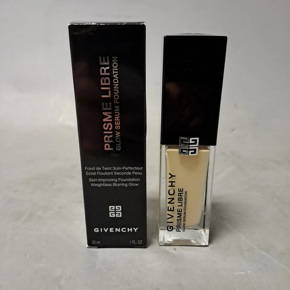 BOXED GIVENCHY PRISME LIBRE GLOW SERUM FOUNDATION IN 0N 30ML