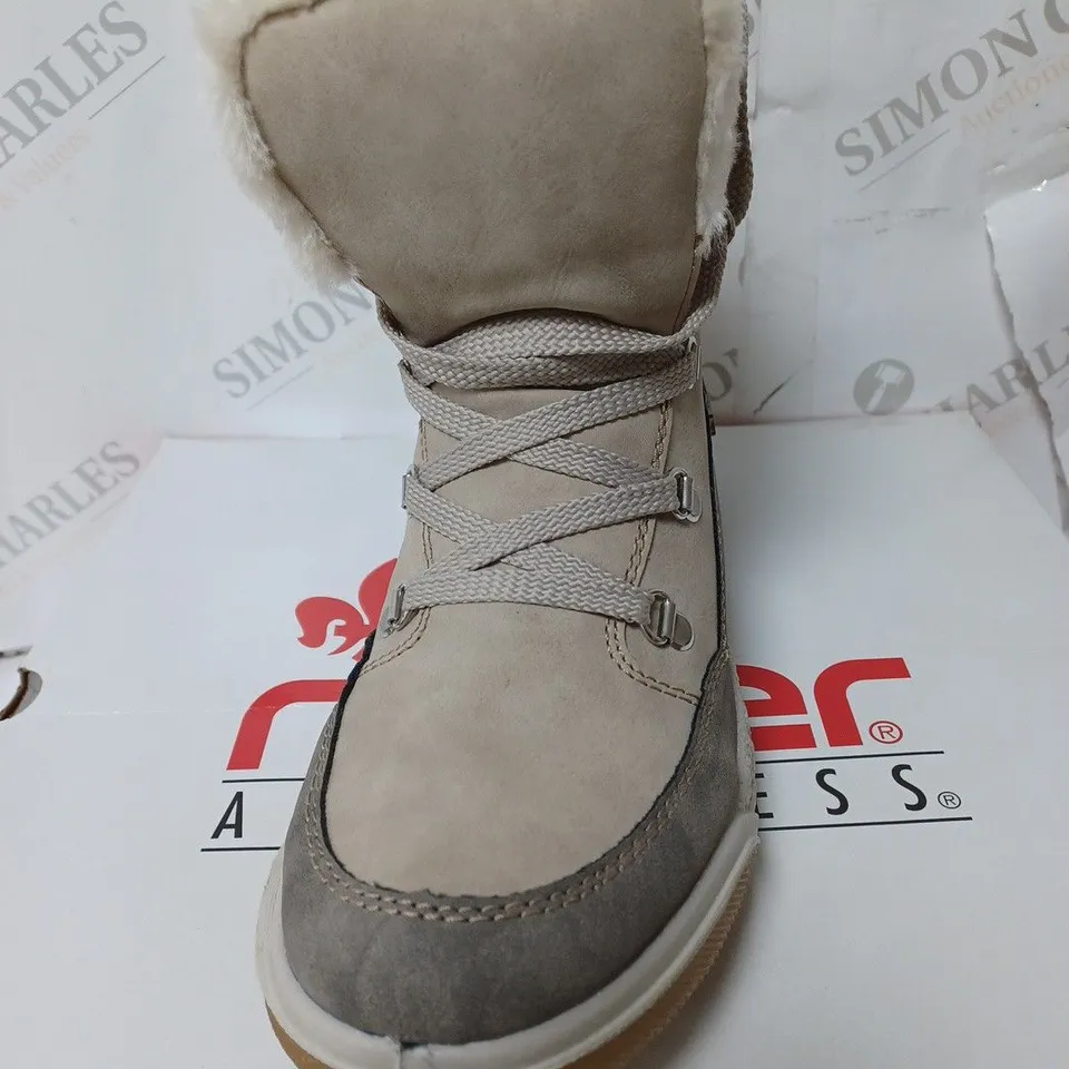 BOXED RIEKER ANTISTRESS WARM HIKING BOOTS, CREAM - SIZE 5
