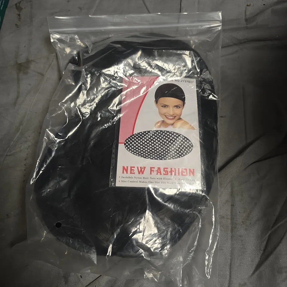 APPROXIMATELY 10 ASSORTED HEALTH AND BEAUTY PRODUCTS INCLUDING DERFFIN TOOTHBRUSH HEADS , PORTABLE CORDLESS HEATING PAD AND NEW FASHION HAIR NETS 