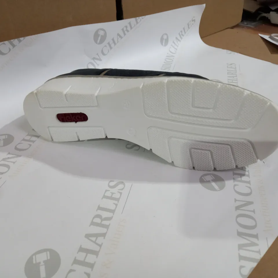 RIEKER NAVY TRAINERS SIZE 7.5