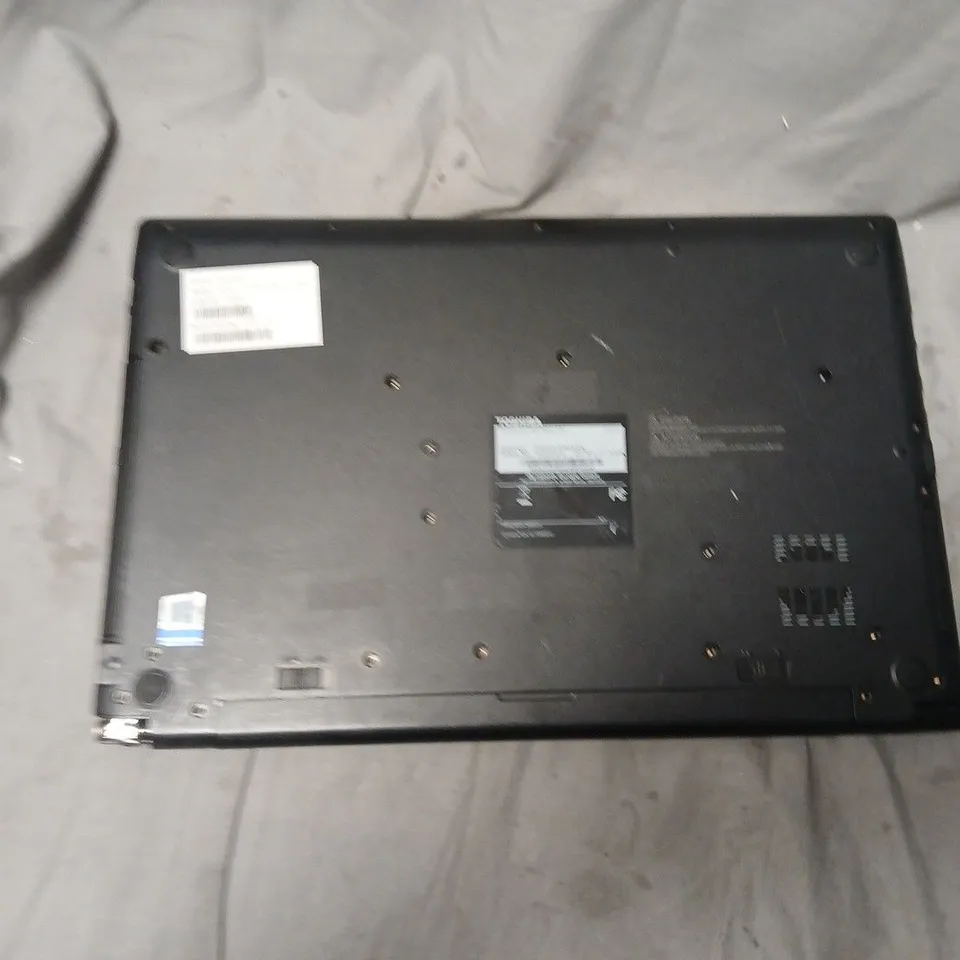 TOSHIBA SATELLITE PRO R50C LAPTOP 