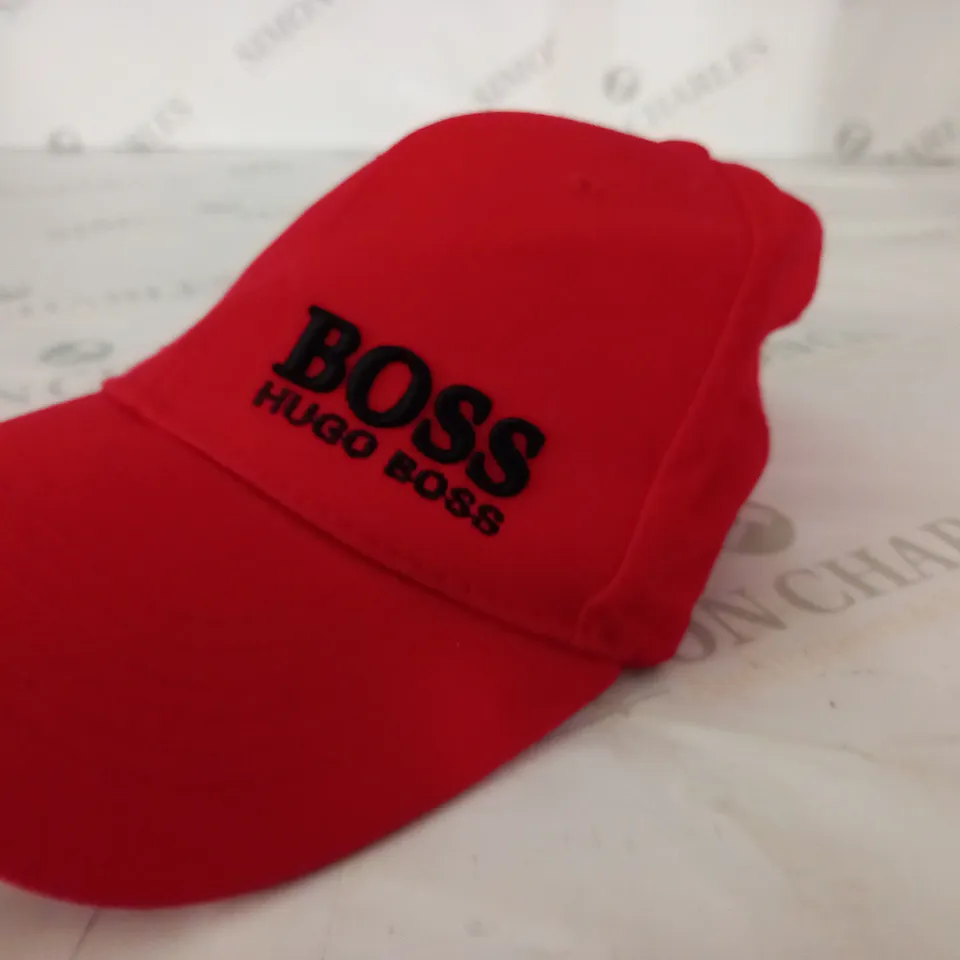 HUGO BOSS RAISED TEXT CAP IN RED