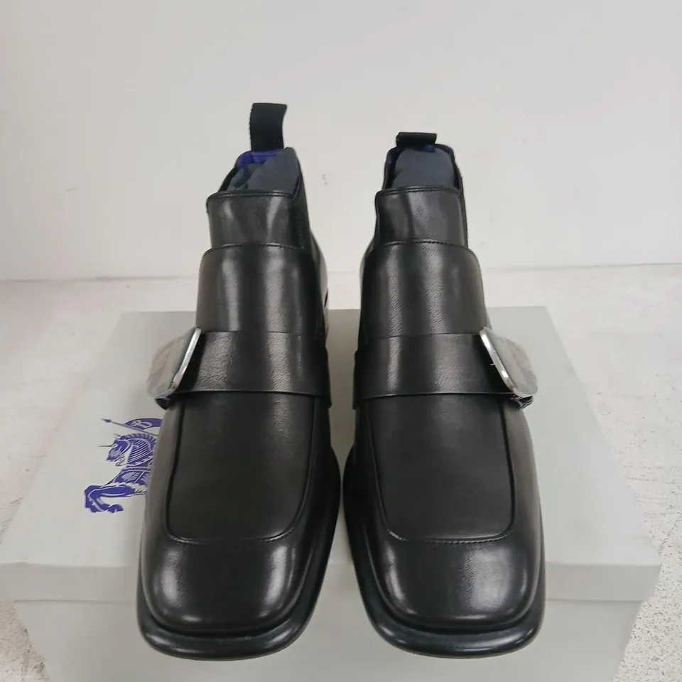 BURBERRY SHIELD BOOT LEATHER CHELSEA BOOTS - BLACK, UK 11 (EU 45)