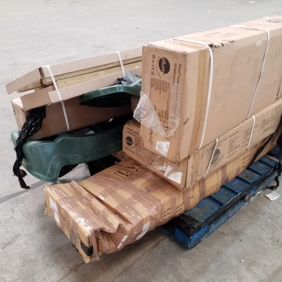 PALLET CONTAINING ASSORTED PLUM LOOKOUTS TOWER PARTS