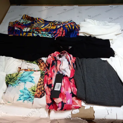 BAG OF APPROX 10 ASSORTED CLOTHING ITEMS TO INCLUDE - MAISON DE NIMES - EMELIA