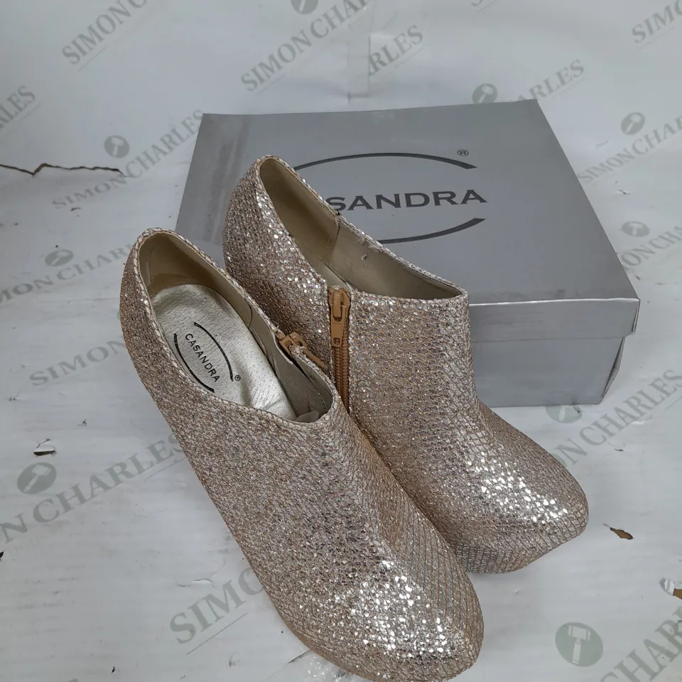 CASSANDRA  PLATFORM WEDGE HEEL ANKLE BOOT IN GOLD SHIMMER SIZE 4