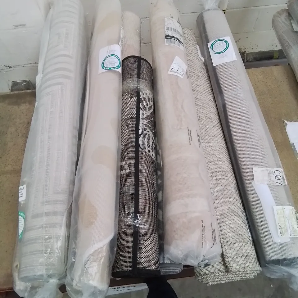 APPROX 10X QUALITY DESIGNER SMALL AREA RUGS SIZES,COLOUR,AND DESIGN VARY