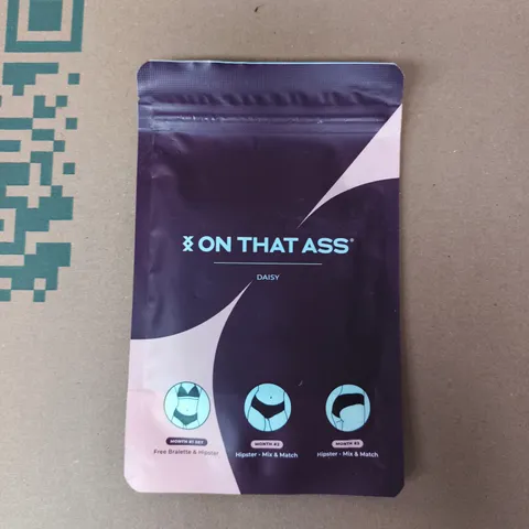 BAGGED ON THAT ASS DAISY HIPSTER SIZE SMALL