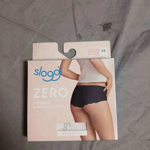 SLOGGI ZERO INVISIBLE UNDERWEAR – WOMEN'S BRIEFS, XS