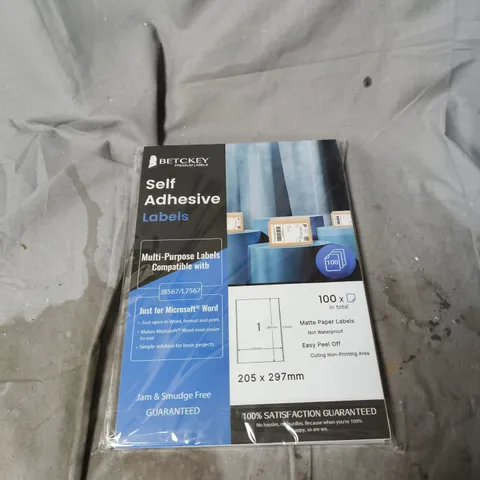 BOX OF APPROXIMATELY 20 ASSORTED HOUSEHOLD ITEMS INCLUDING SELF ADHESIVE LABELS , PERCY PIG DOG TOY AND TOMMEE TIPPEE BABY BOTTLE 