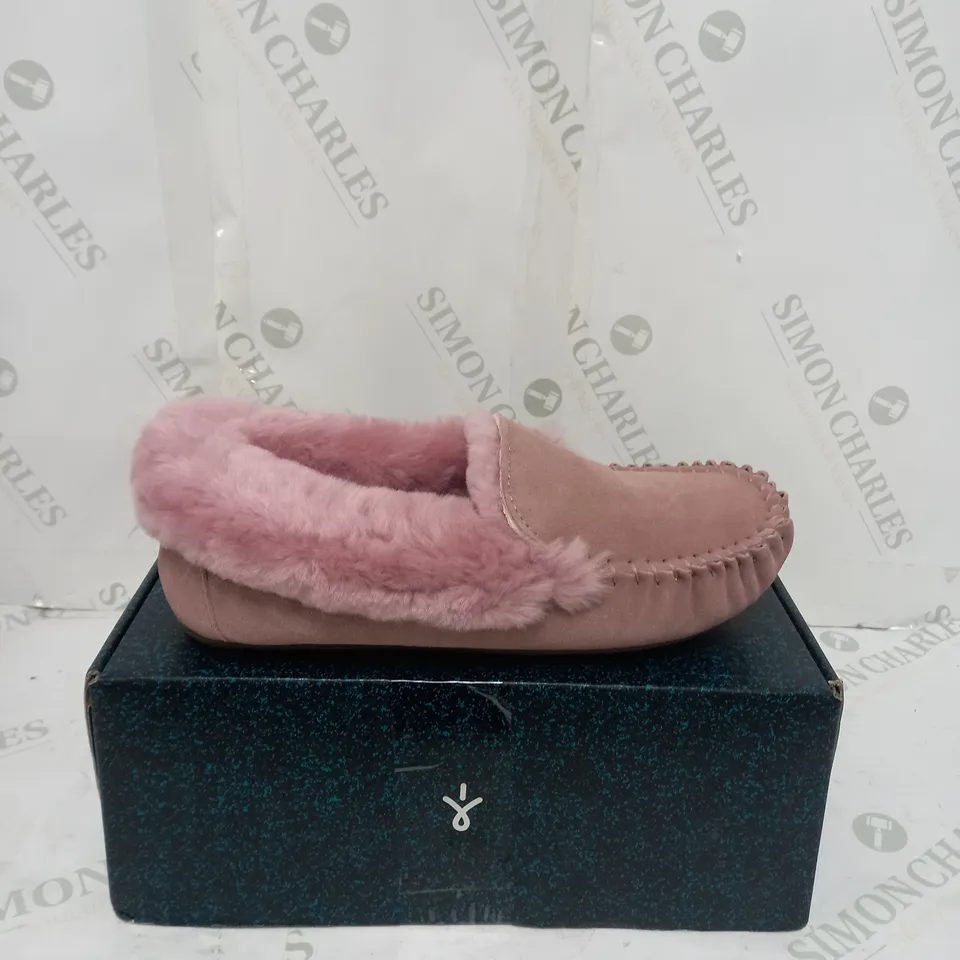 BOXED EMU AUSTRALIA TOM SLIPPERS SIZE 7