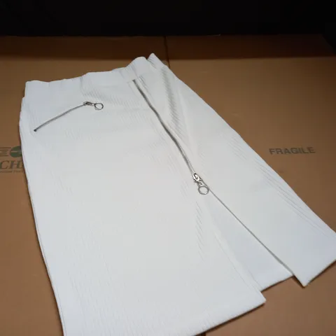 4TH RECKLESS WHITE ZIP DETAIL SKIRT - UK 12