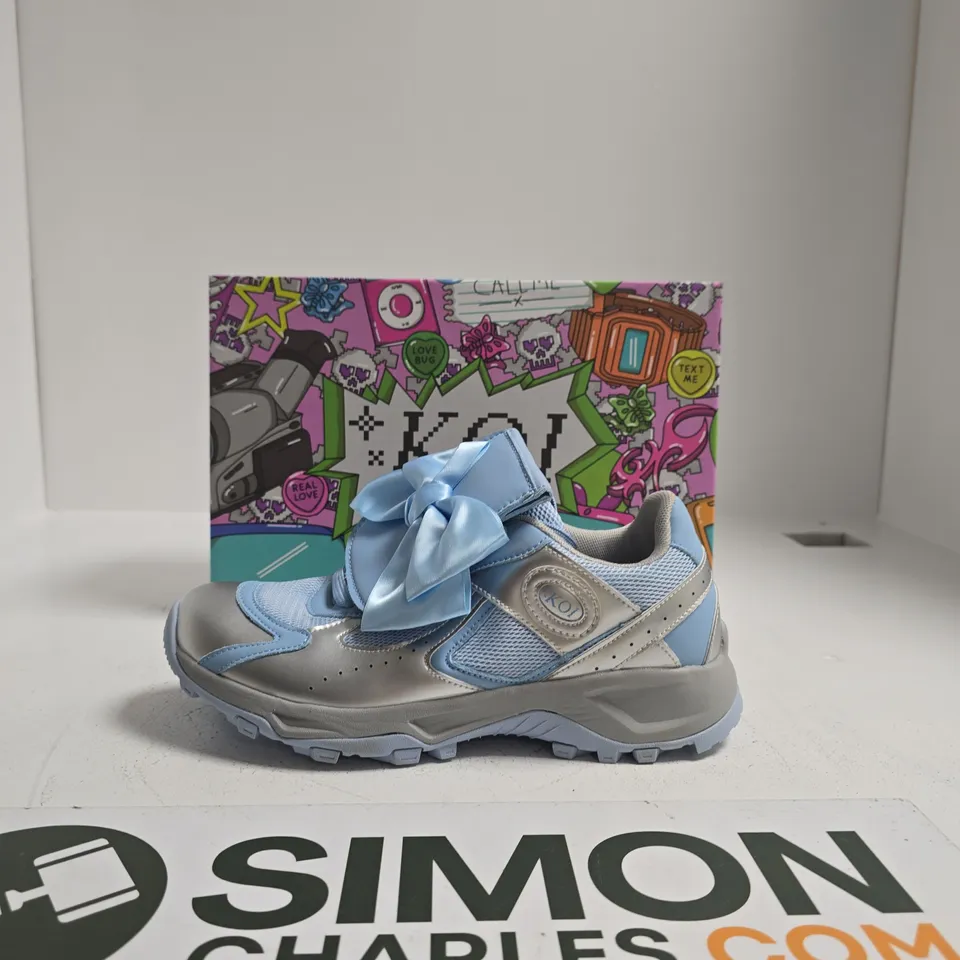 KOI SOFT WHISPERS SPORTY BOW-DETAIL TRAINERS – LIGHT BABY BLUE/SILVER