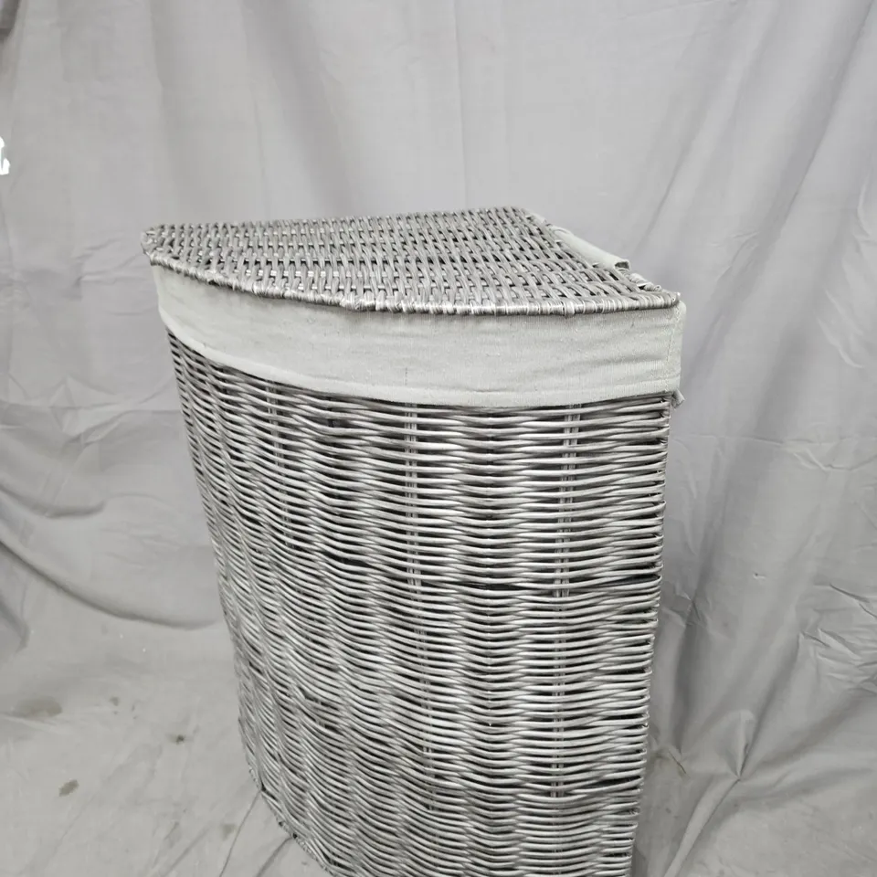 WOVEN WICKER STORAGE BASKET WITH LID – GREY
