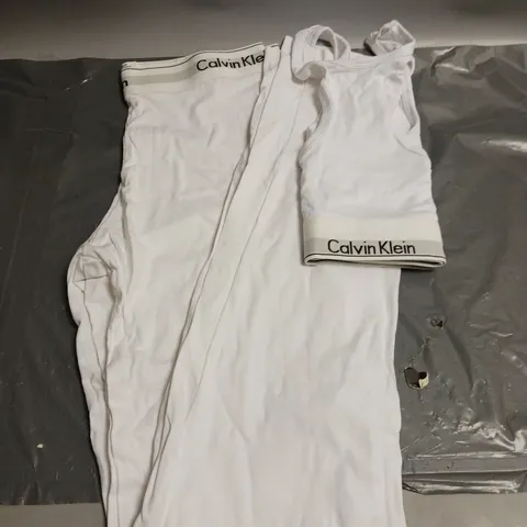 BOXED CALVIN KLEIN LADIES CROP TOP AND LEGGINGS SET WHITE SIZE M
