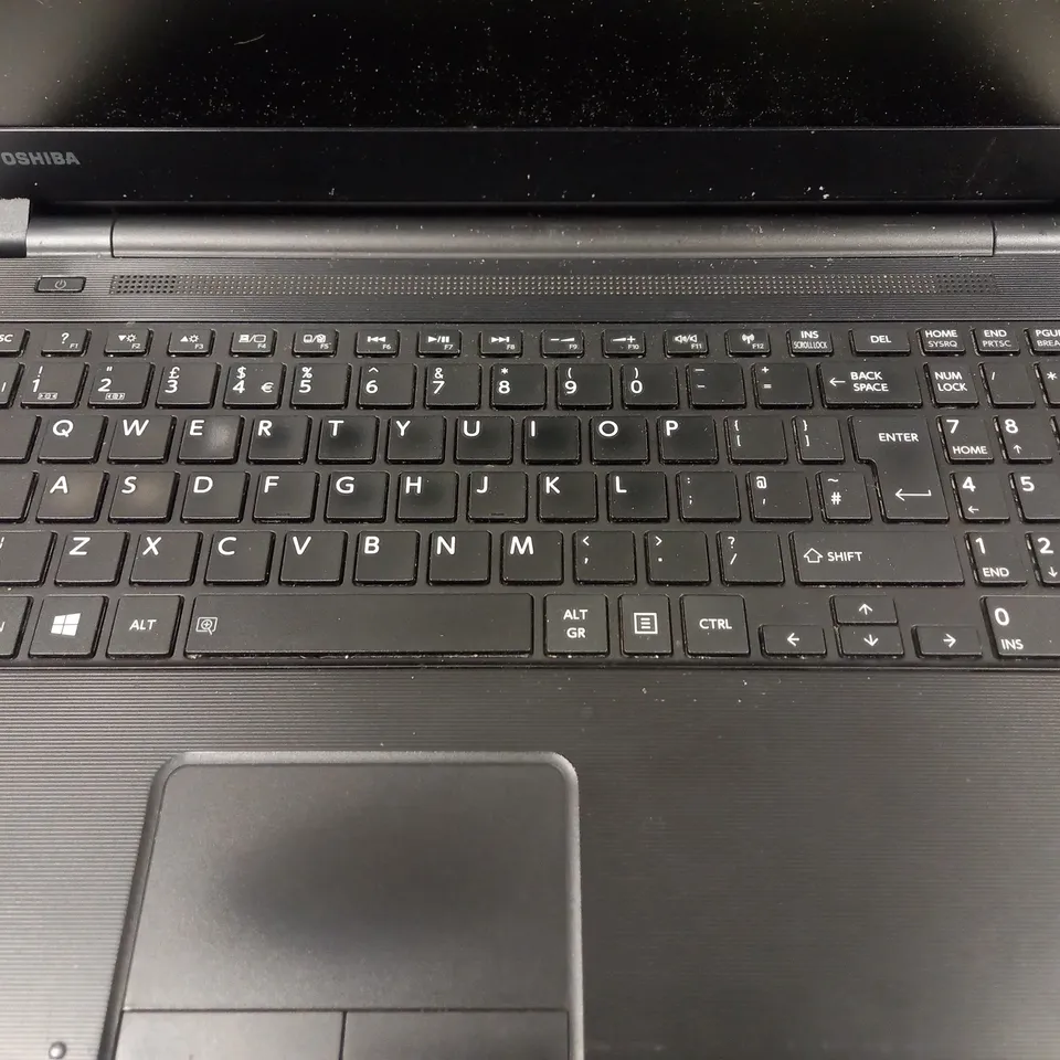 TOSHIBA SATELLITE PRO R50-B LAPTOP IN BLACK