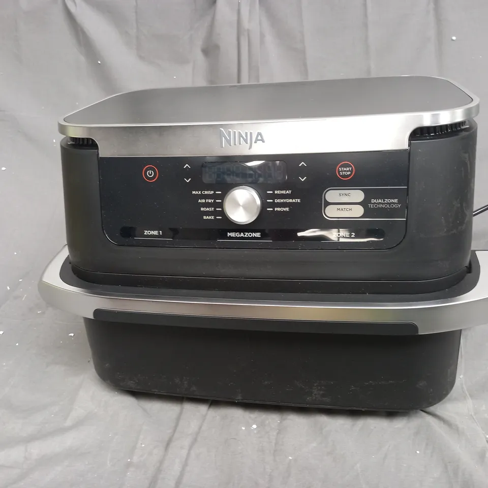 BOXED NINJA10.4L FOODI FLEXDRAWER DUAL AIR FRYER IN BLACK