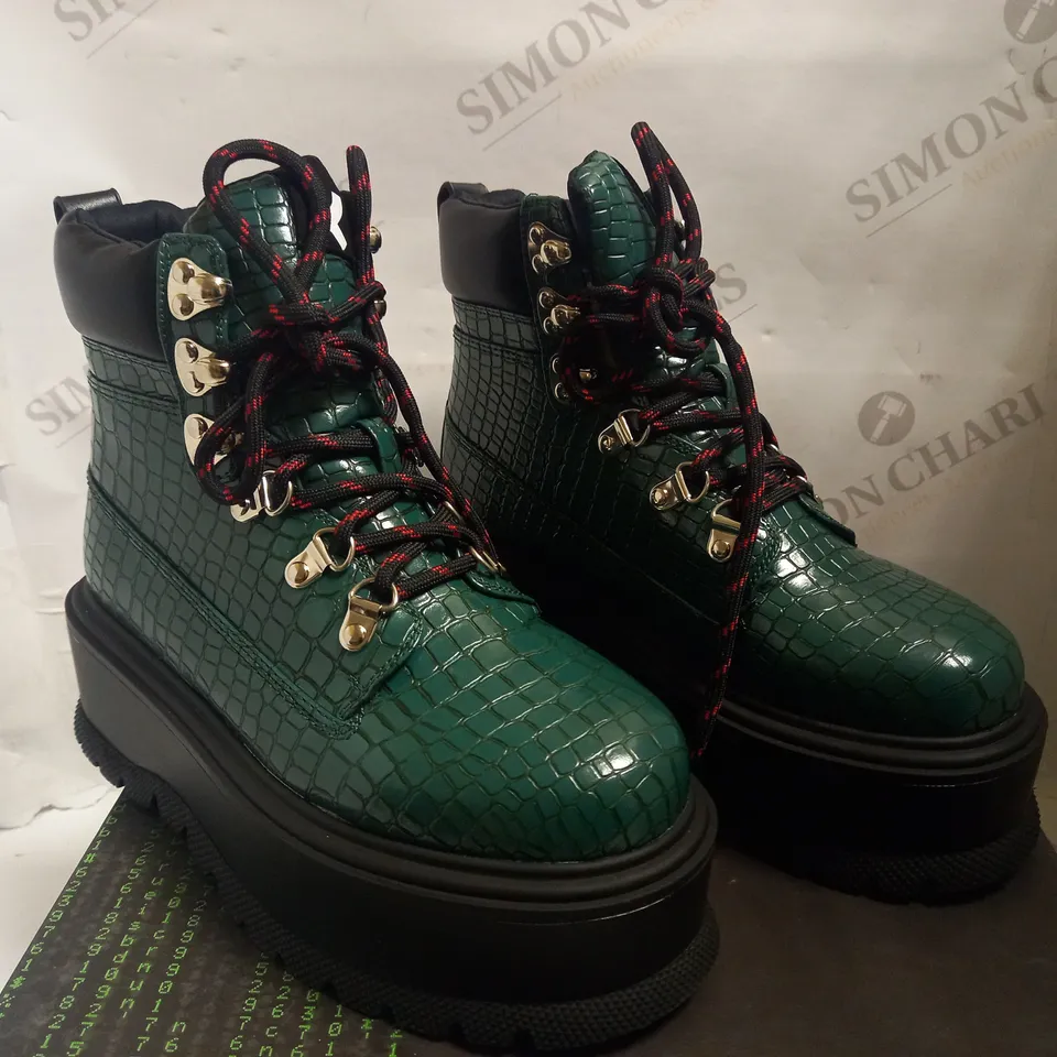 KOI VEGAN SHADOW EMERALD PLATFORM BOOTS - SIZE 3