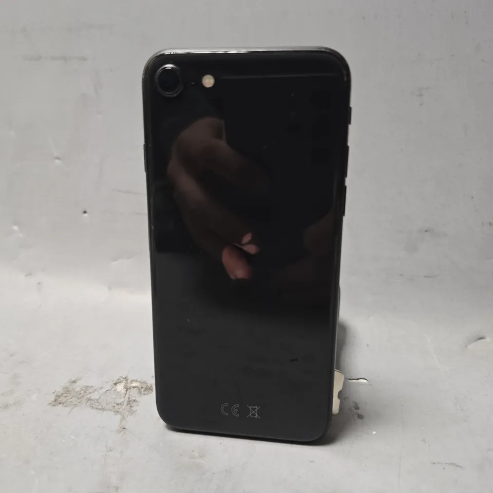APPLE IPHONE - MODEL UNSPECIFIED 