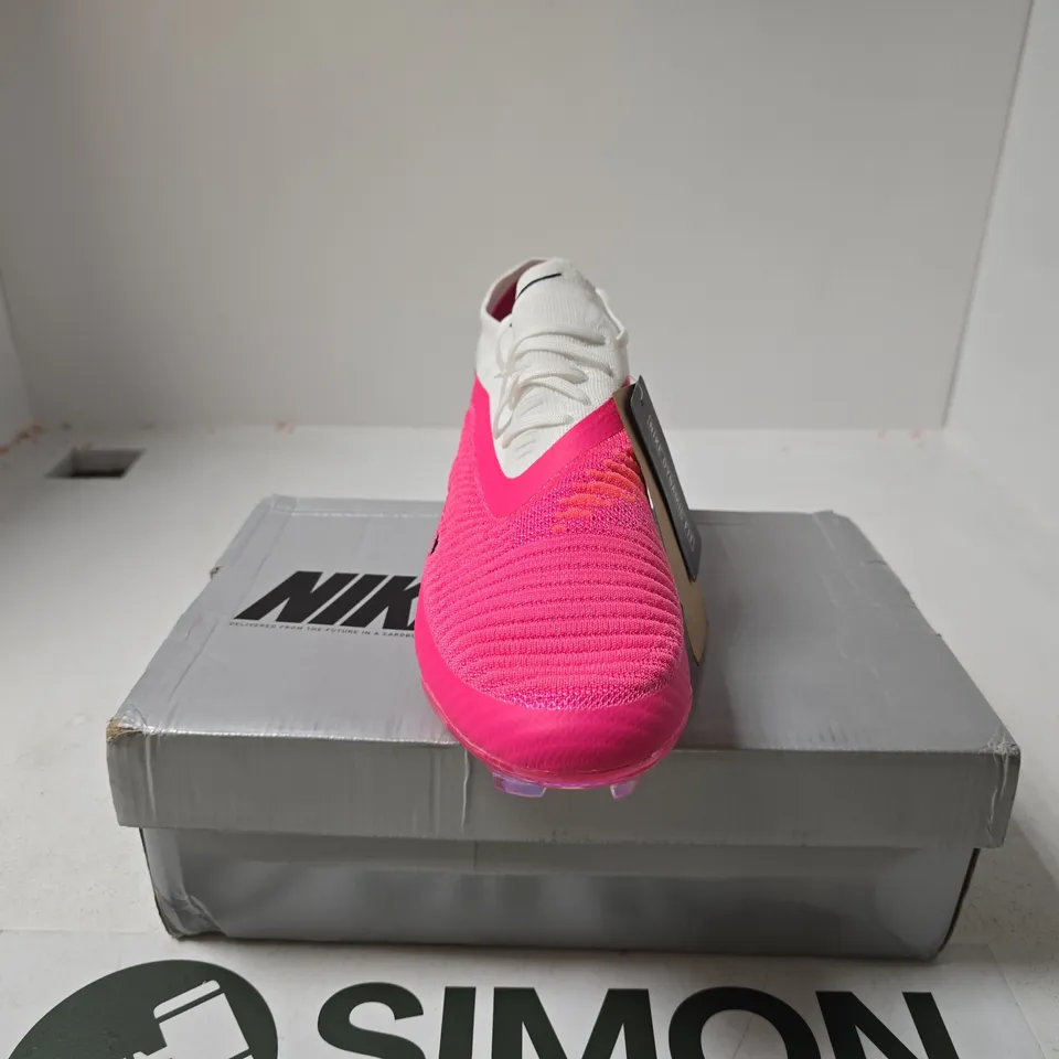 NIKE PHANTOM FOOTBALL BOOT SIZE 10 BOXED