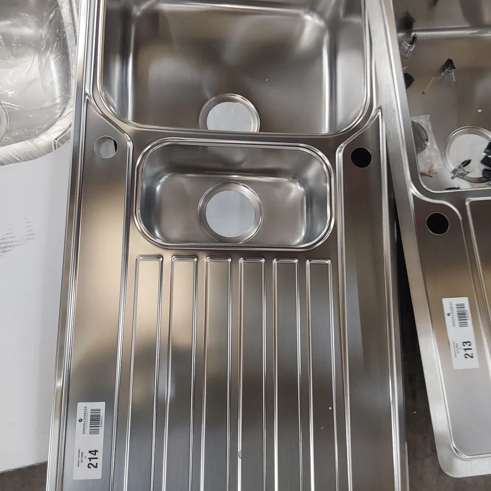 REVERSIBLE STAINLESS STEEL 1.5 BOWL SINK & DRAINER