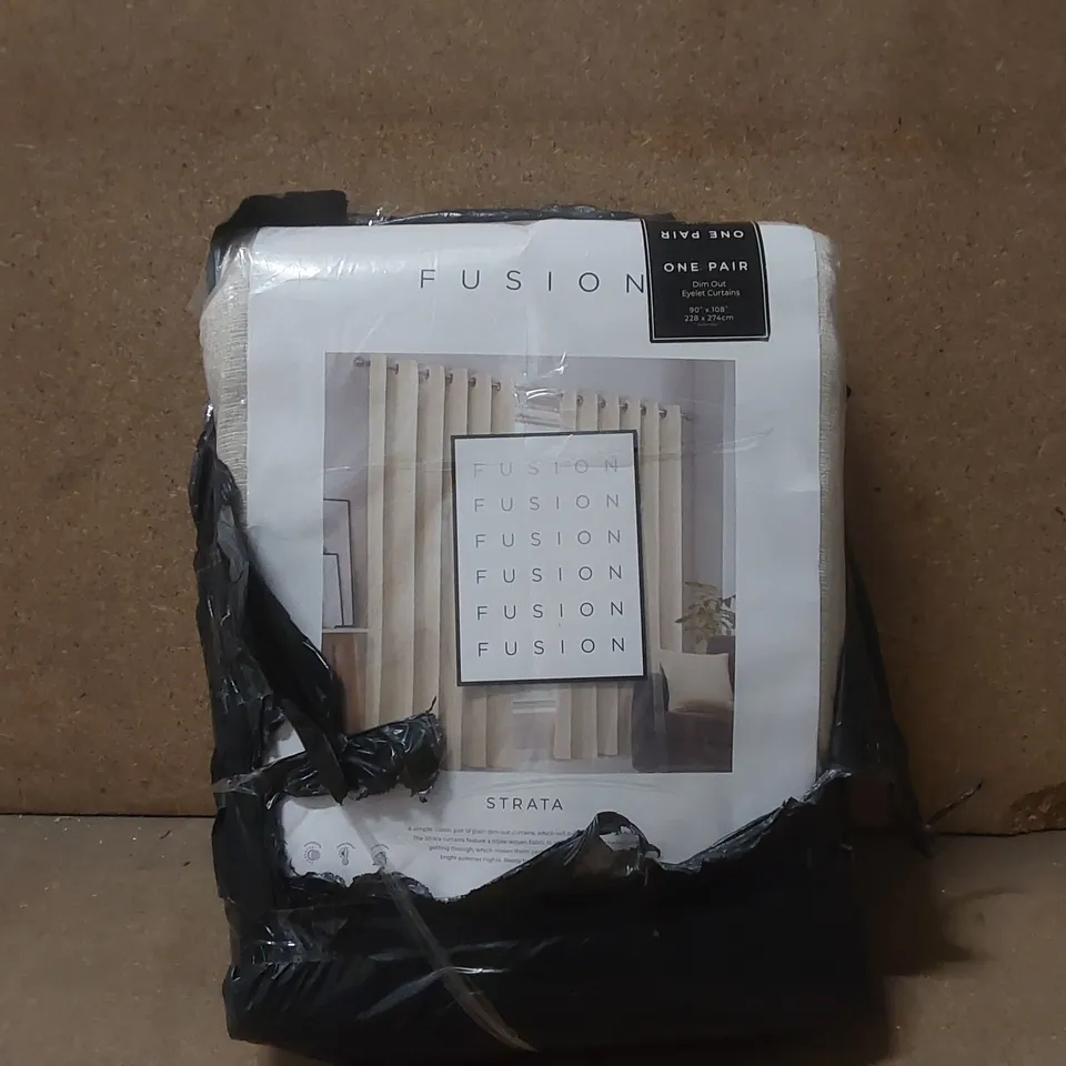 BAGGED POLYESTER ROOM DARKENING CURTAIN PAIR - 228 x 274cm