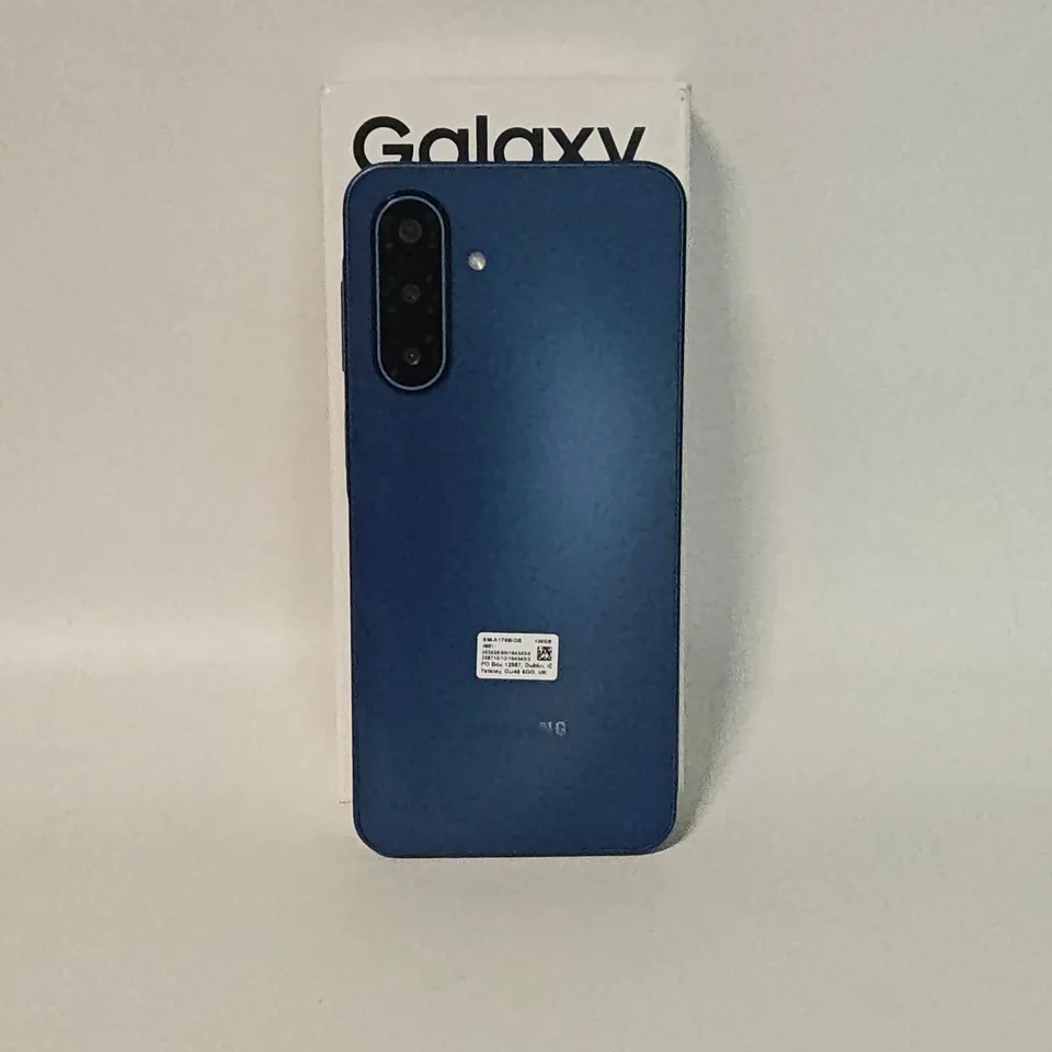 BOXED SAMSUNG GALAXY A17 5G 4/128GB IN BLUE - SM-A176B