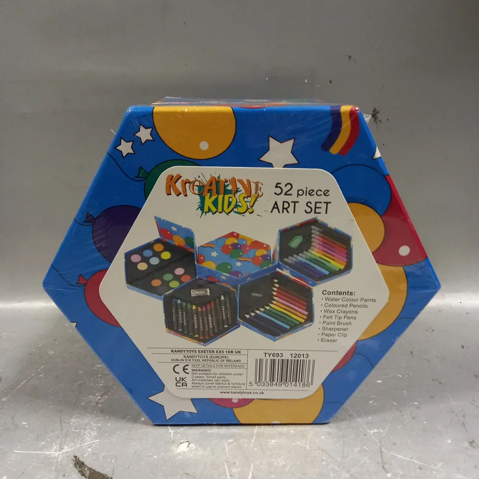 SEALED KREATIVE KIDS! 52 PIECE ART SET 