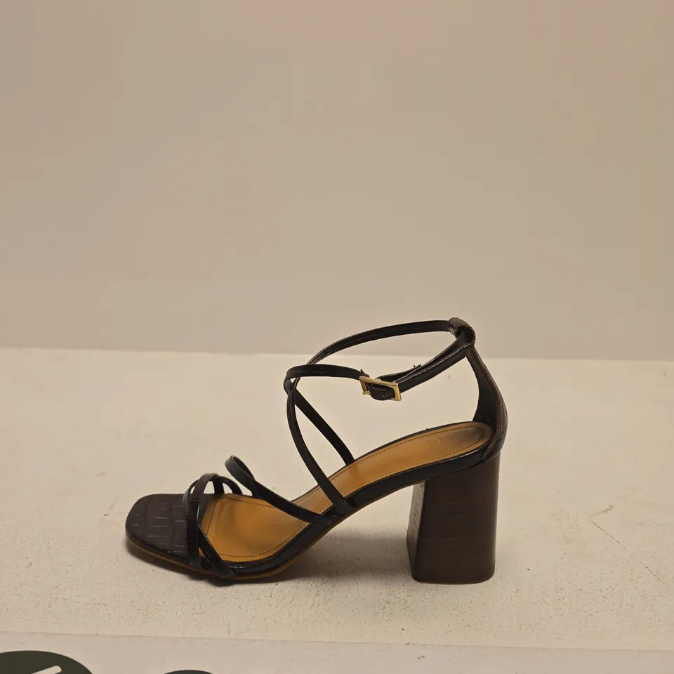 CARVELA WOMEN'S BLACK STRAPPY SANDALS – BLOCK HEEL SIZE EU 38
