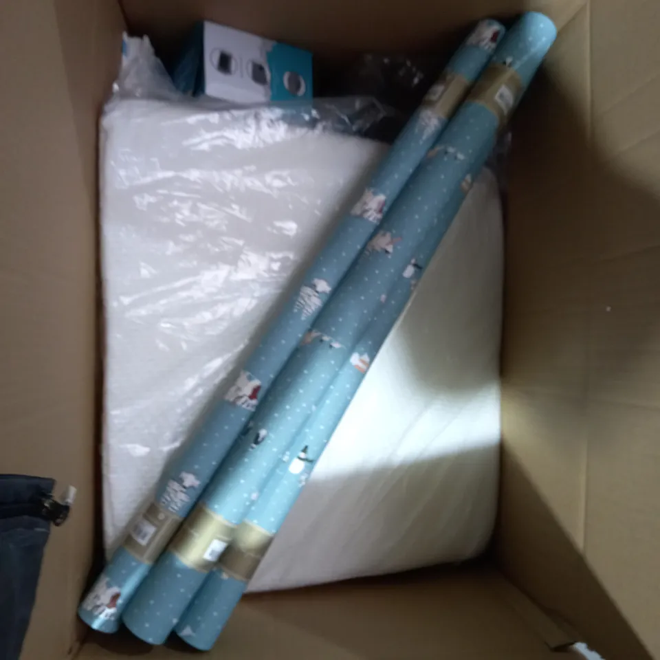 BOX OF ASSORTED HOUSEHOLD ITEMS TO INCLUDE SYNTHETIC PLANTS, CRUST SHUTTER, BEDDING, WRAPPING PAPER ETC