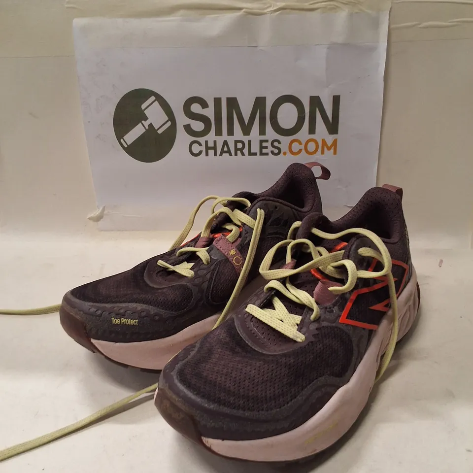 NEW BALANCE HIERRO TRAIL RUNNING SHOES – UK 6.5 (US 8.5, EU 40) BROWN/PURPLE