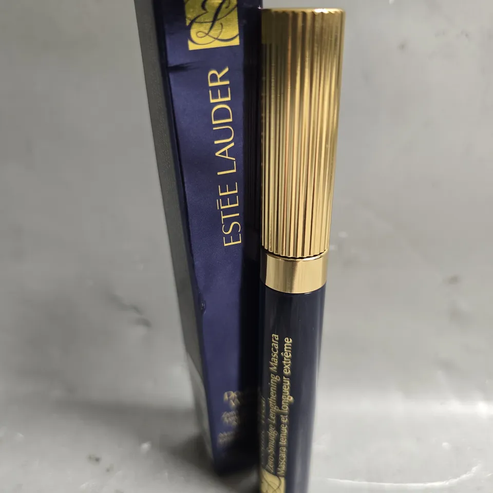 ESTÉE LAUDER DOUBLE WEAR MASCARA
