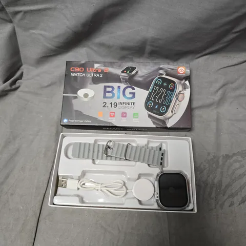 C90 ULTRA 2 SMARTWATCH – BOXED WITH USB CHARGER AND EXTRA STRAP