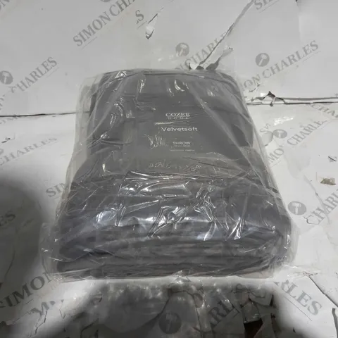 COZEE HOME VELVETSOFT THROW IN CHARCOAL