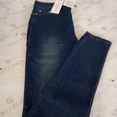 IN THE STYLE STRETCH DENIM JEANS - SIZE 14