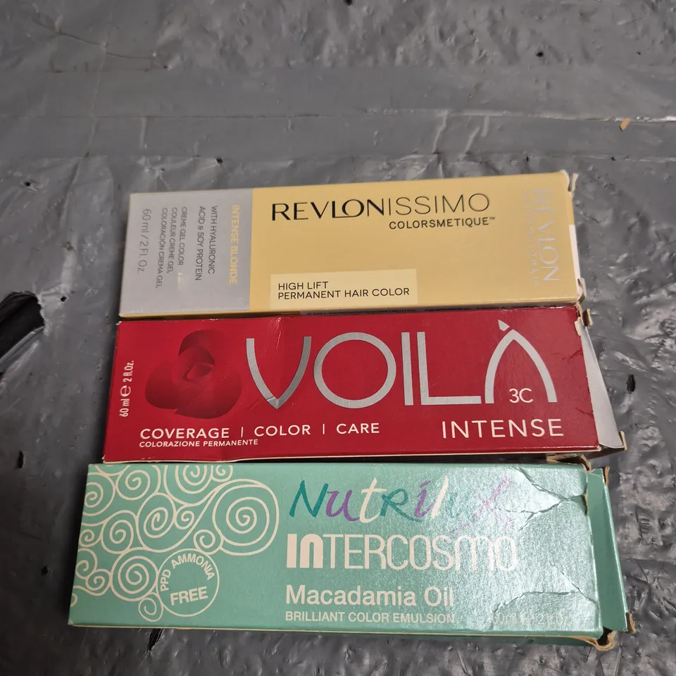 APPROXIMATELY 20 ASSORTED HAIR COLOUR TUBES TO INCLUDE REVLON, NUTRILUX AND VOILA