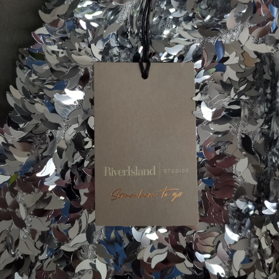 RIVER ISLAND STUDIOS SEQUIN MINI SKIRT  – SILVER, UK SMALL