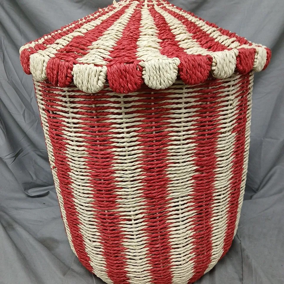LIDDED STORAGE BASKET